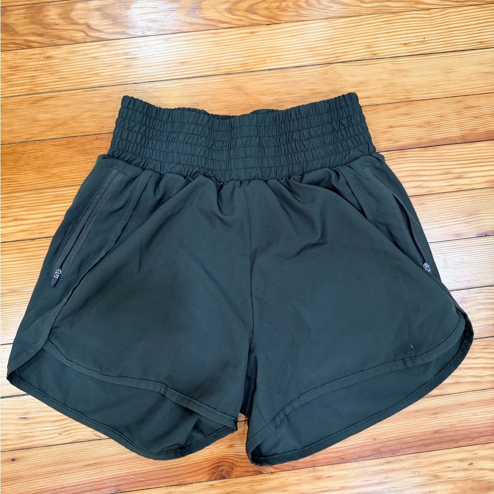Women's olive green High-Waisted Active Shorts
